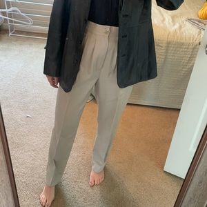 Vintage trousers model is size 25/2